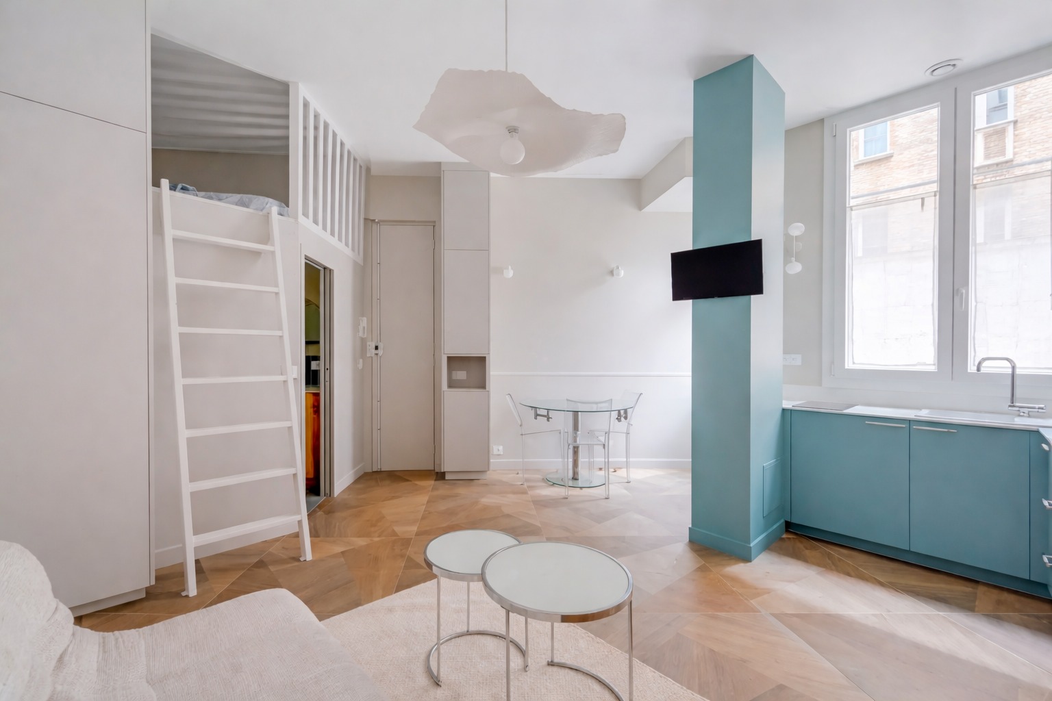 PARIS 18ᵉ –SIMPLON  limite JULES JOFFRIN – STUDIO RÉNOVÉ PAR ARCHITECTE – 26 m² – VENDU MEUBLÉ 3